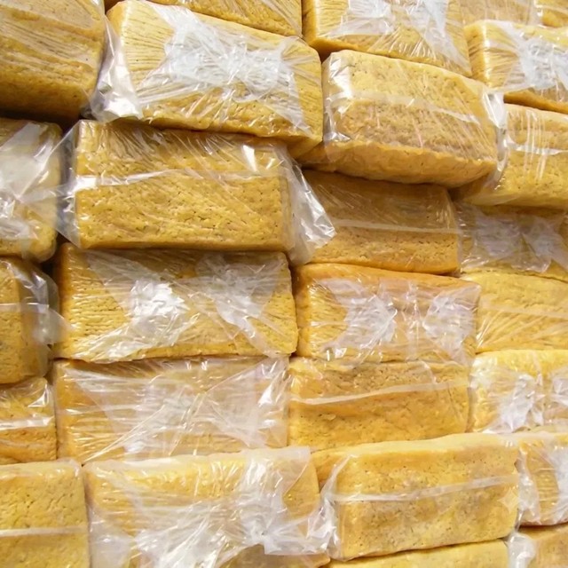 Natural rubber bale, raw material
